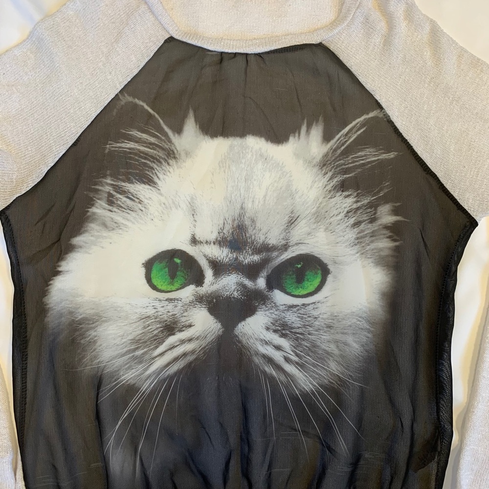 Penelope cat sweater size medium